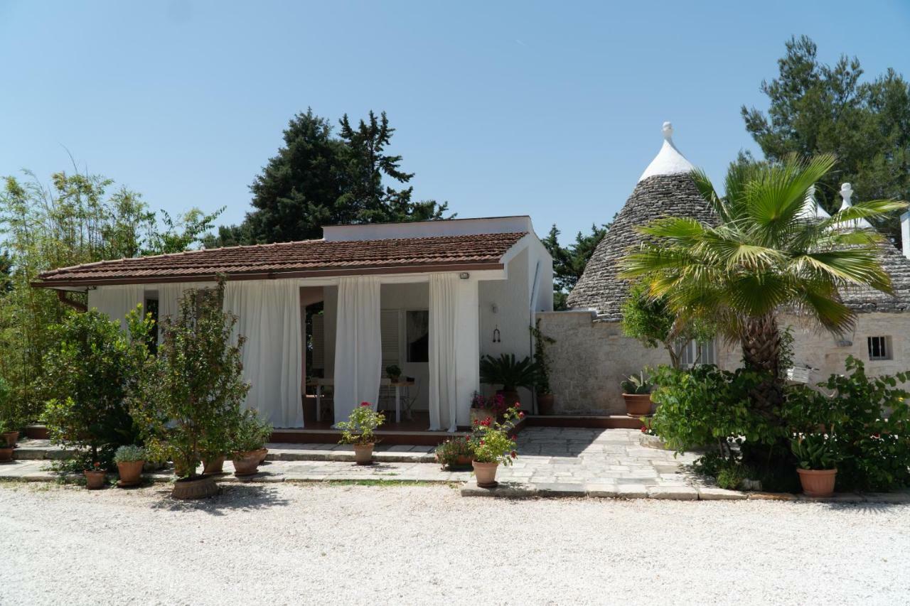 הוילה מונופולי Trulli Tauro Country House Con Idromassaggio מראה חיצוני תמונה